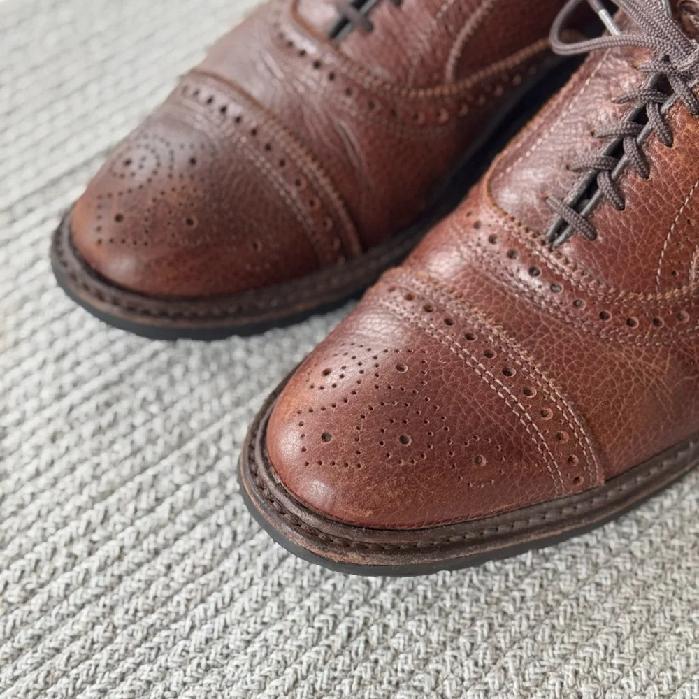 Allen Edmonds Kiowa Dark Brown Perforated Leather Oxford Dress Shoes Size 8.5